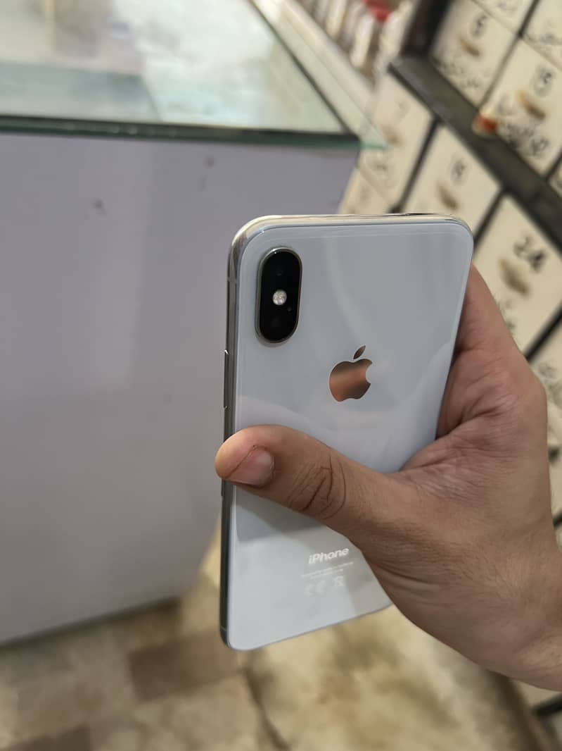 Apple iPhone X 2