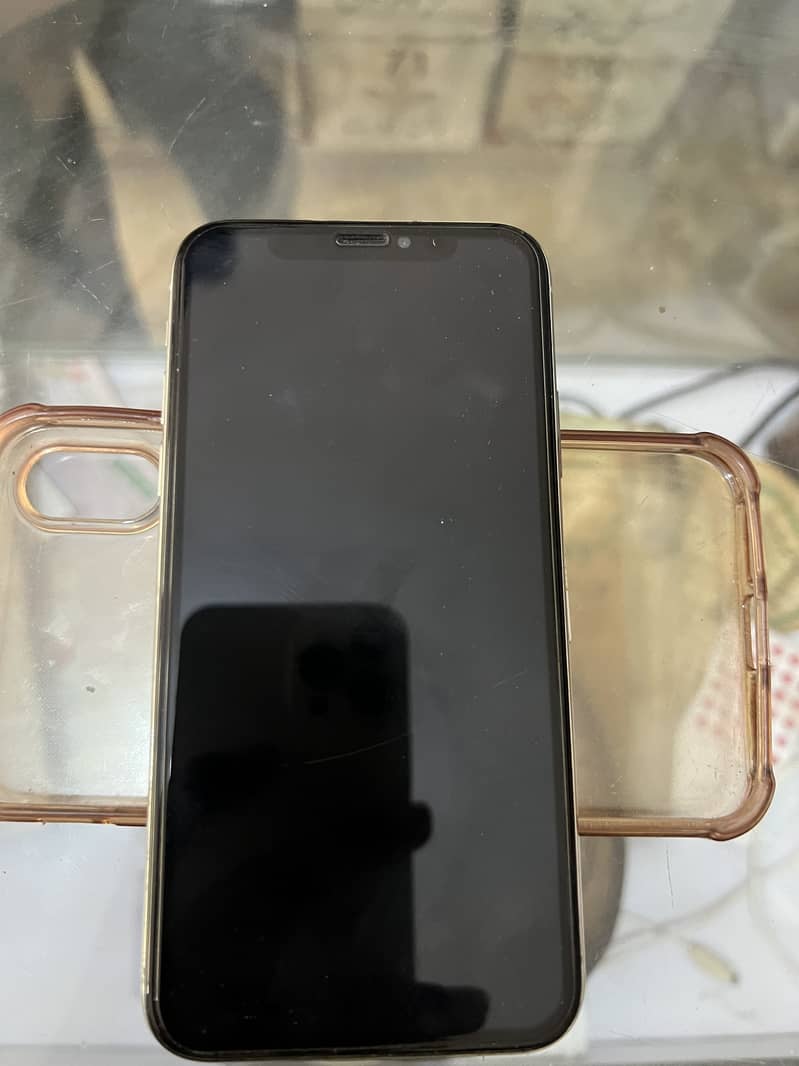 Apple iPhone X 4