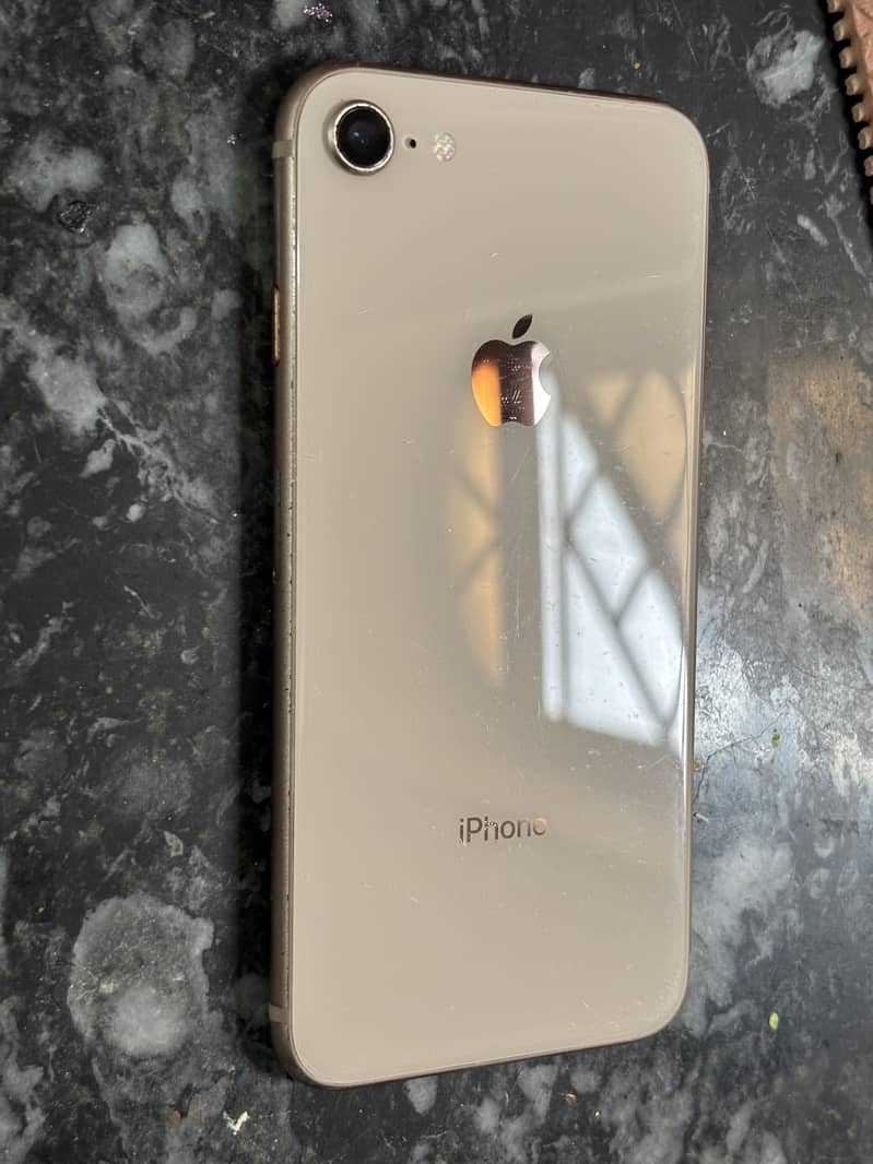 iPhone 8 4