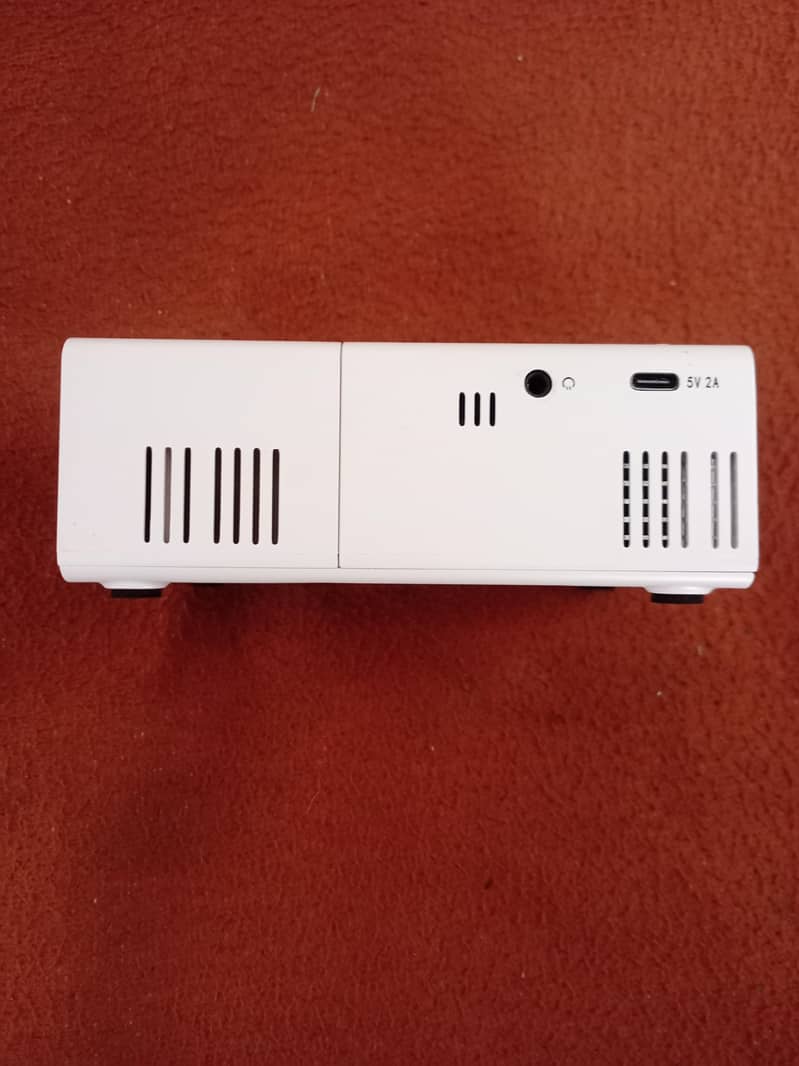 Projector 5v 2amp 4