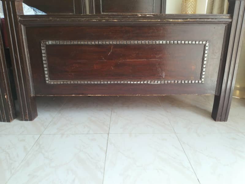 Single Bed (pair) 2