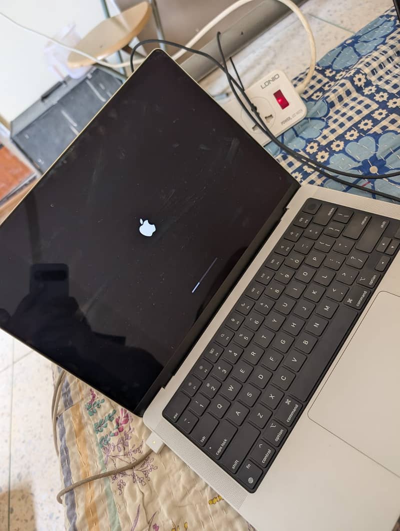 MacBook Pro M1 Pro Chip 2