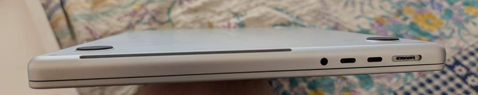 MacBook Pro M1 Pro Chip 9