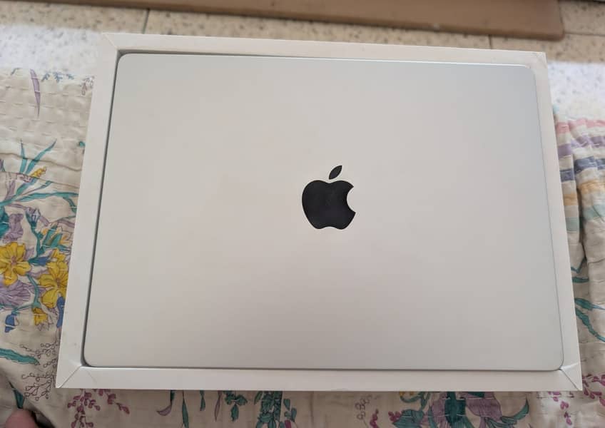 MacBook Pro M1 Pro Chip 15