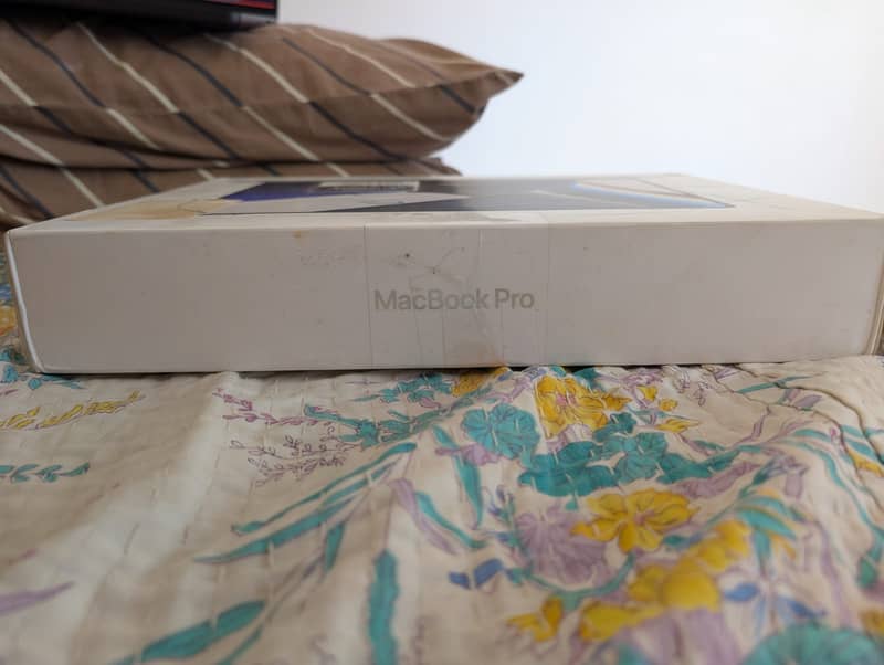 MacBook Pro M1 Pro Chip 19
