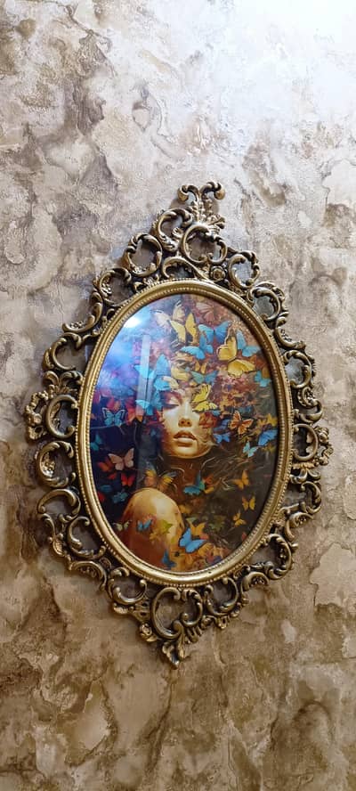 beautiful classy  heavyweight frame for sale in excellent condition