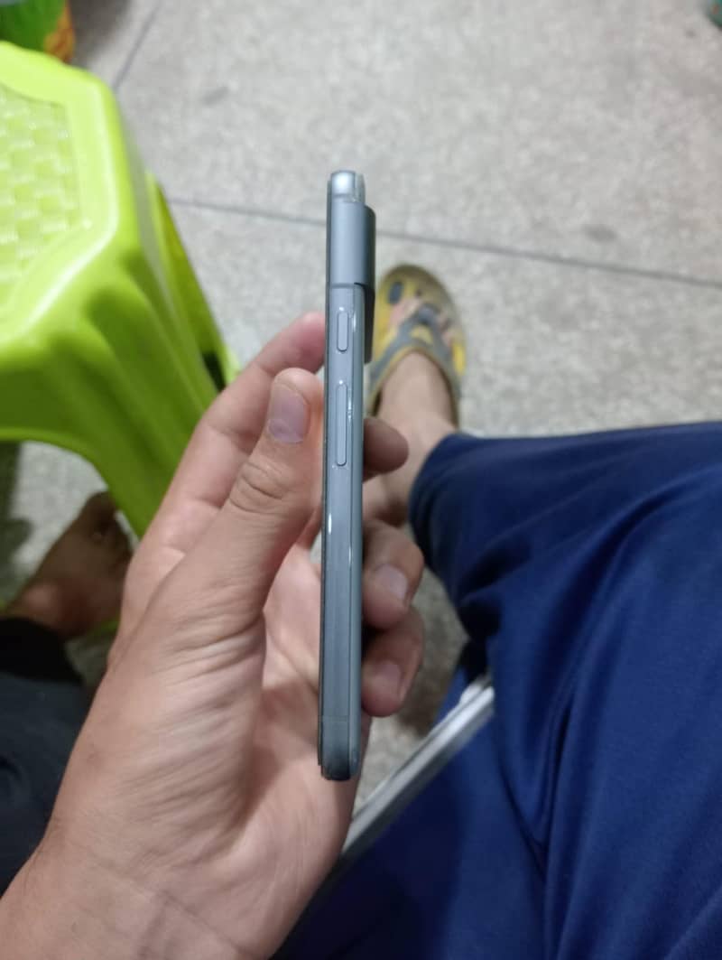 Google Pixel 8 3