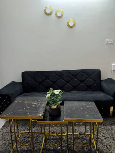 Par day luxury apartment available for rent in Islamabad markez