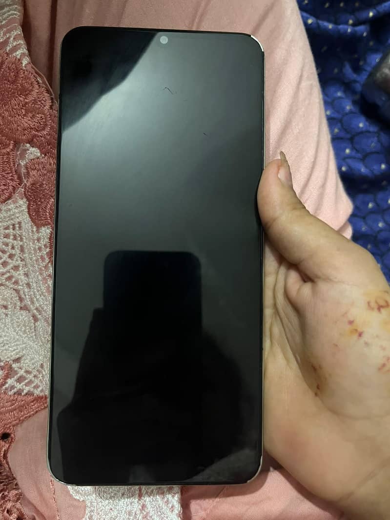 Realme C63 1