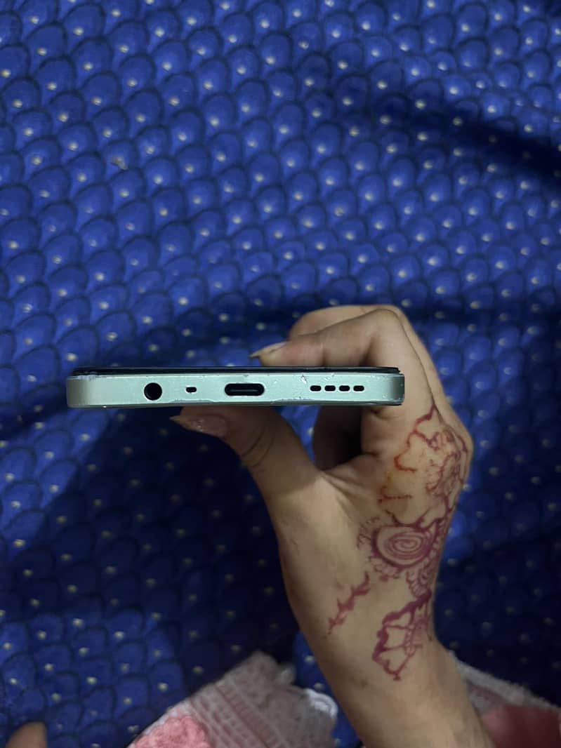 Realme C63 5