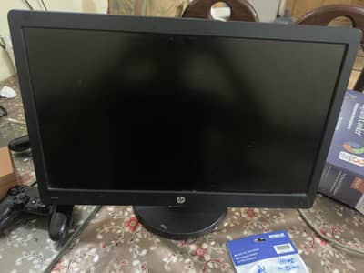 HP P223 22” Full HD LED Monitor | 1080p | VGA + DisplayPort