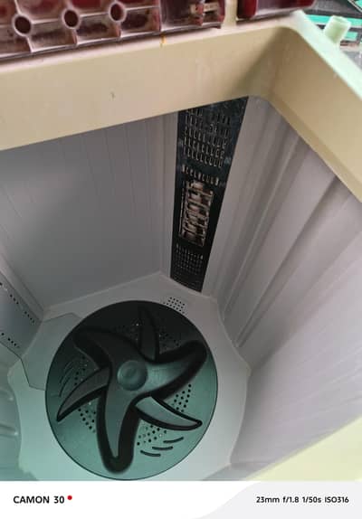 Dawlance 12 KG Semi Automatic Washing Machine for Sale18000