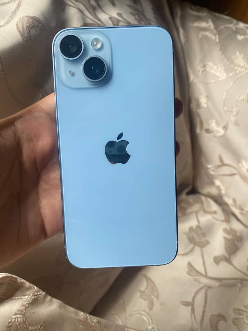 Apple iPhone 14 3