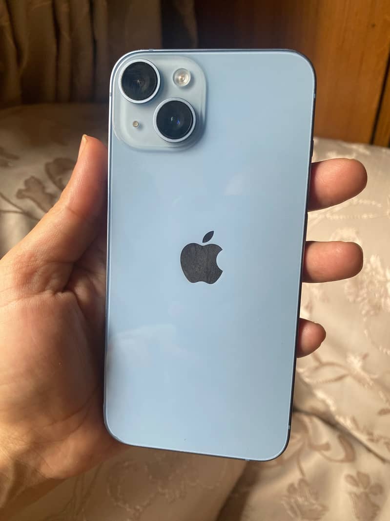 Apple iPhone 14 4