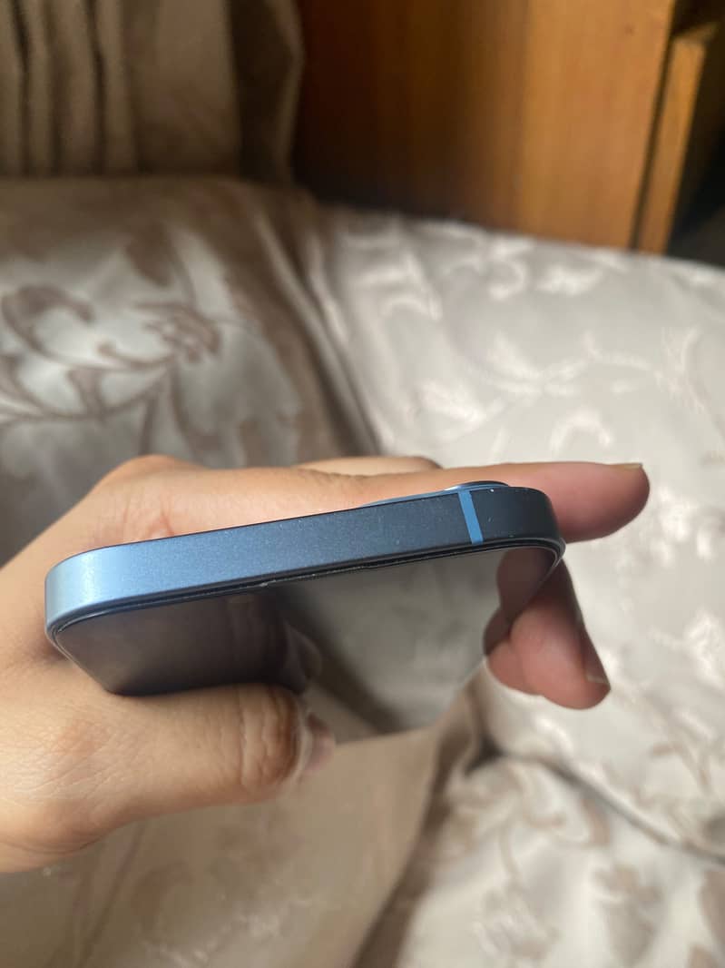 Apple iPhone 14 5