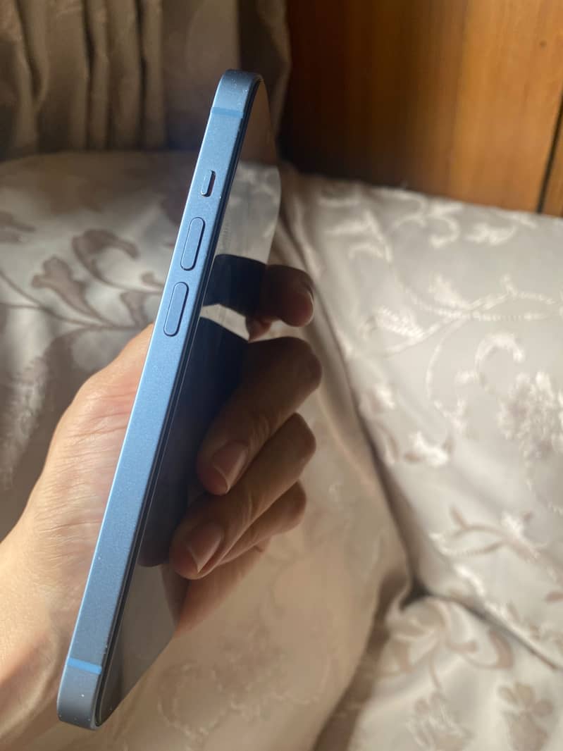 Apple iPhone 14 6