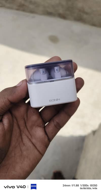 Ronin Airbuds