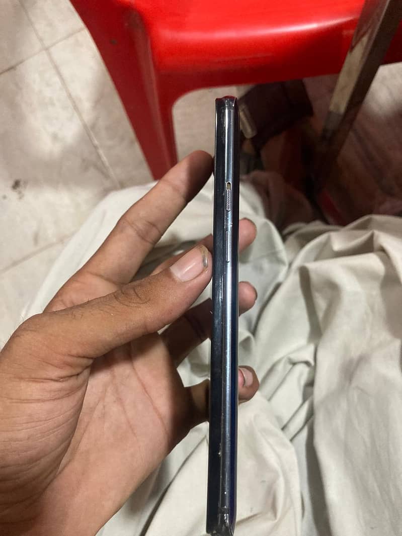 One Plus 7 Pro 3
