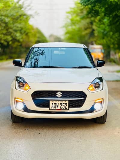 Suzuki Swift GLX CVT 2024