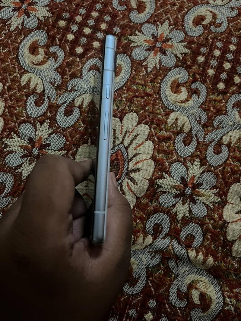 Google Pixel 7a 2
