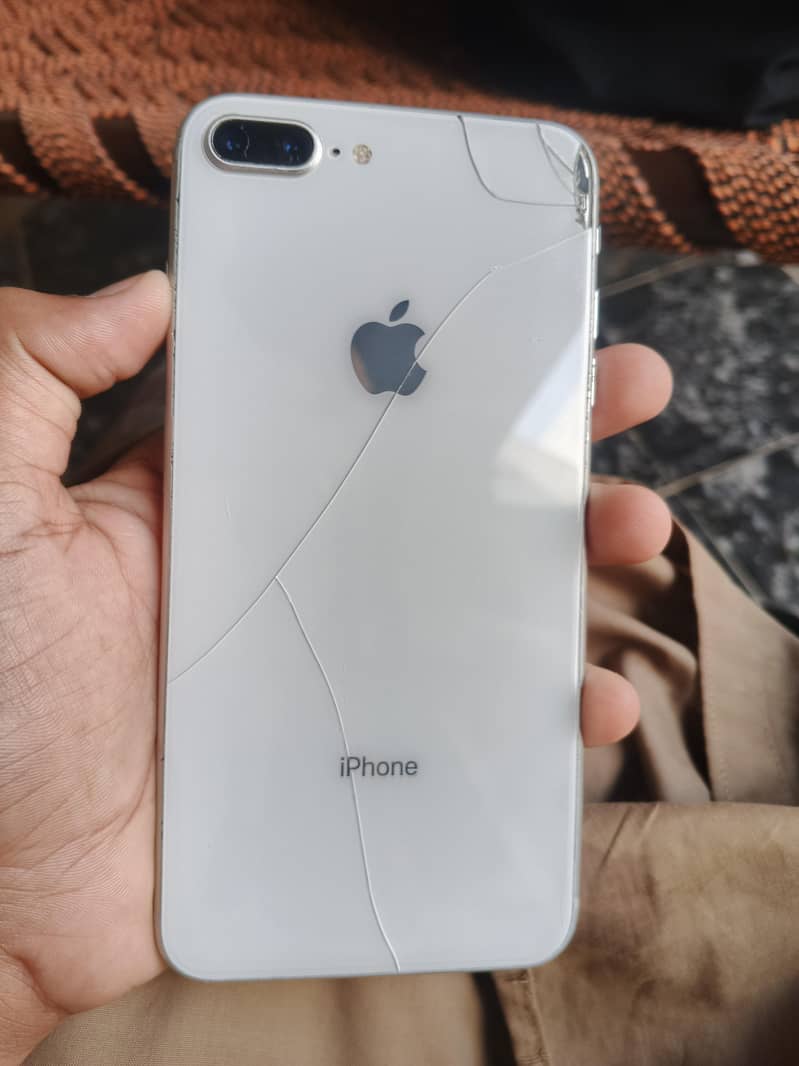 Apple iPhone 8 Plus 2