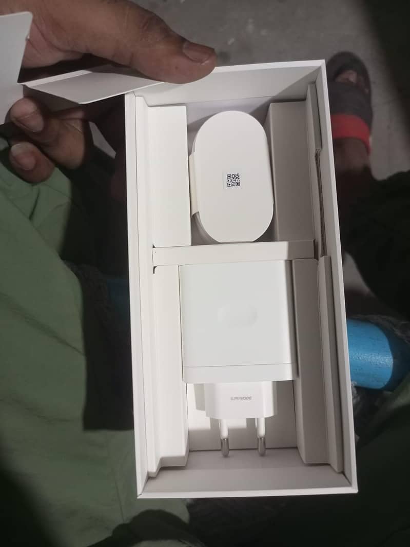 Oppo A6 Pro 6