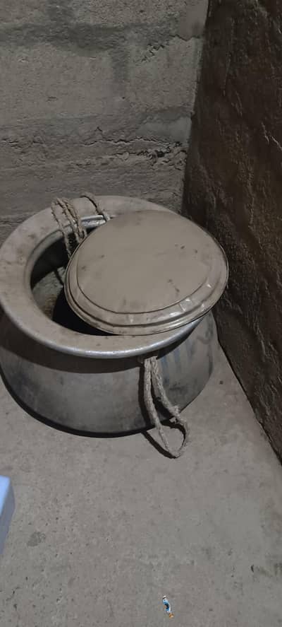 ایک عدد دیگ برائے فروخت