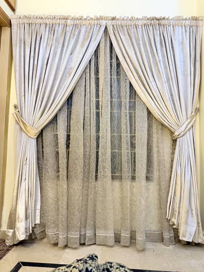 Curtains and blind