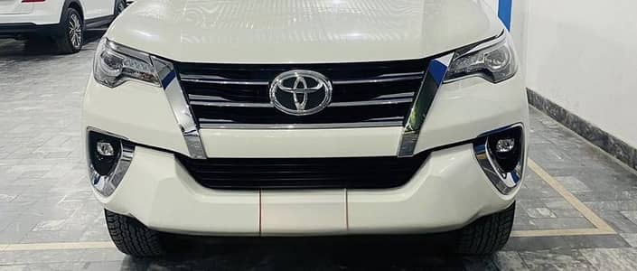 Toyota fortuner 2020 model original bumpers nad lights