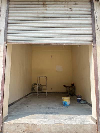 SHOP AVAILABLE FOR RENT