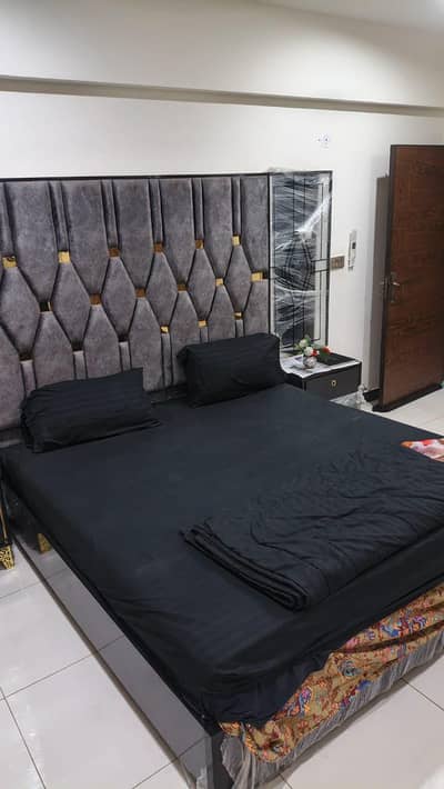 Bed Side Table and Dressing