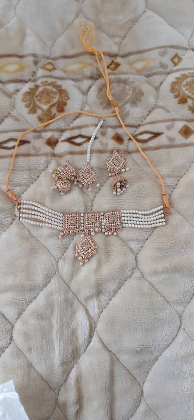 jewellery set