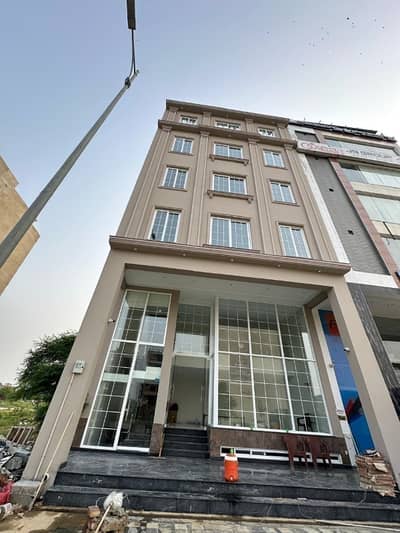 4 MARLA COMMERCIAL PLAZA WITH BASEMENT IS AVAILABLE IN DHA TOP LOCATION FOR COMMERCIAL PURPOSE.