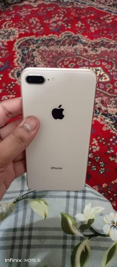 Apple iPhone 8 Plus