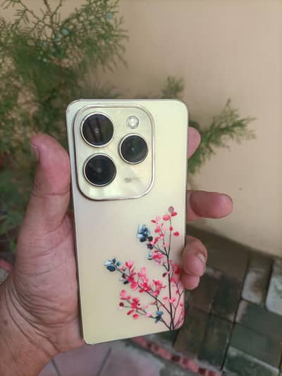 Infinix Hot 40 Pro