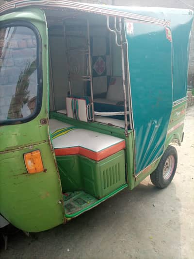 Auto Rickshaw 2016 Model Urgent Sale