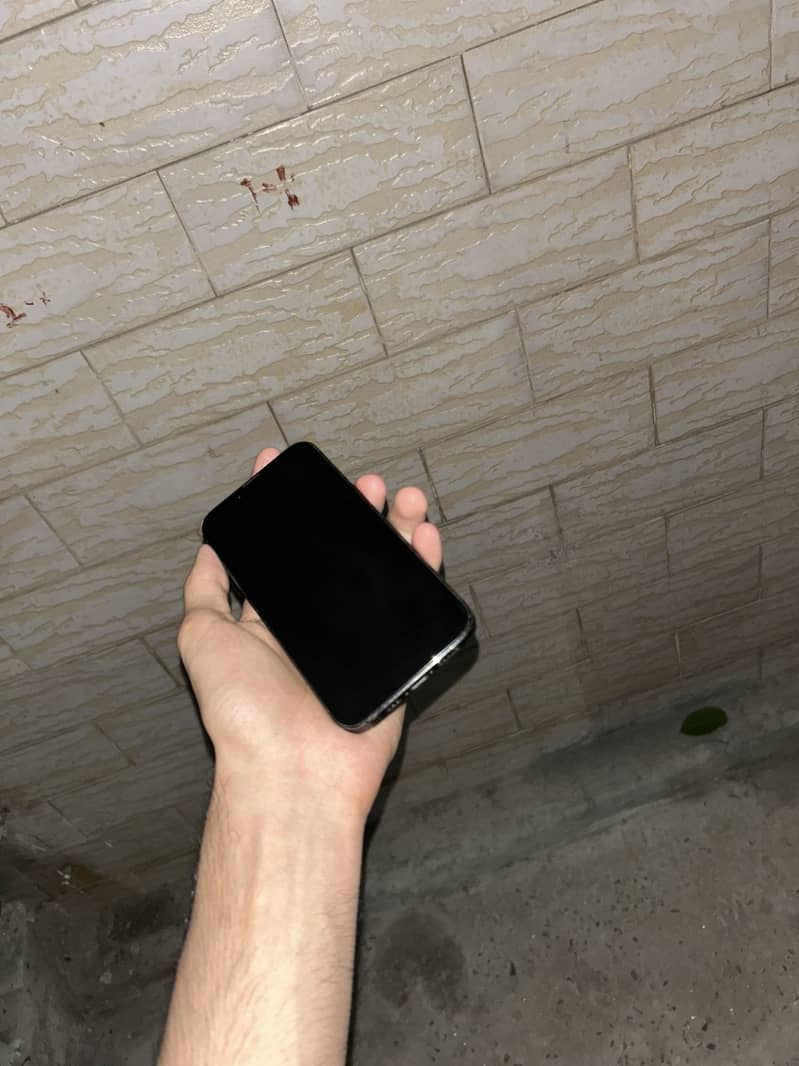 iPhone 13 Pro 6