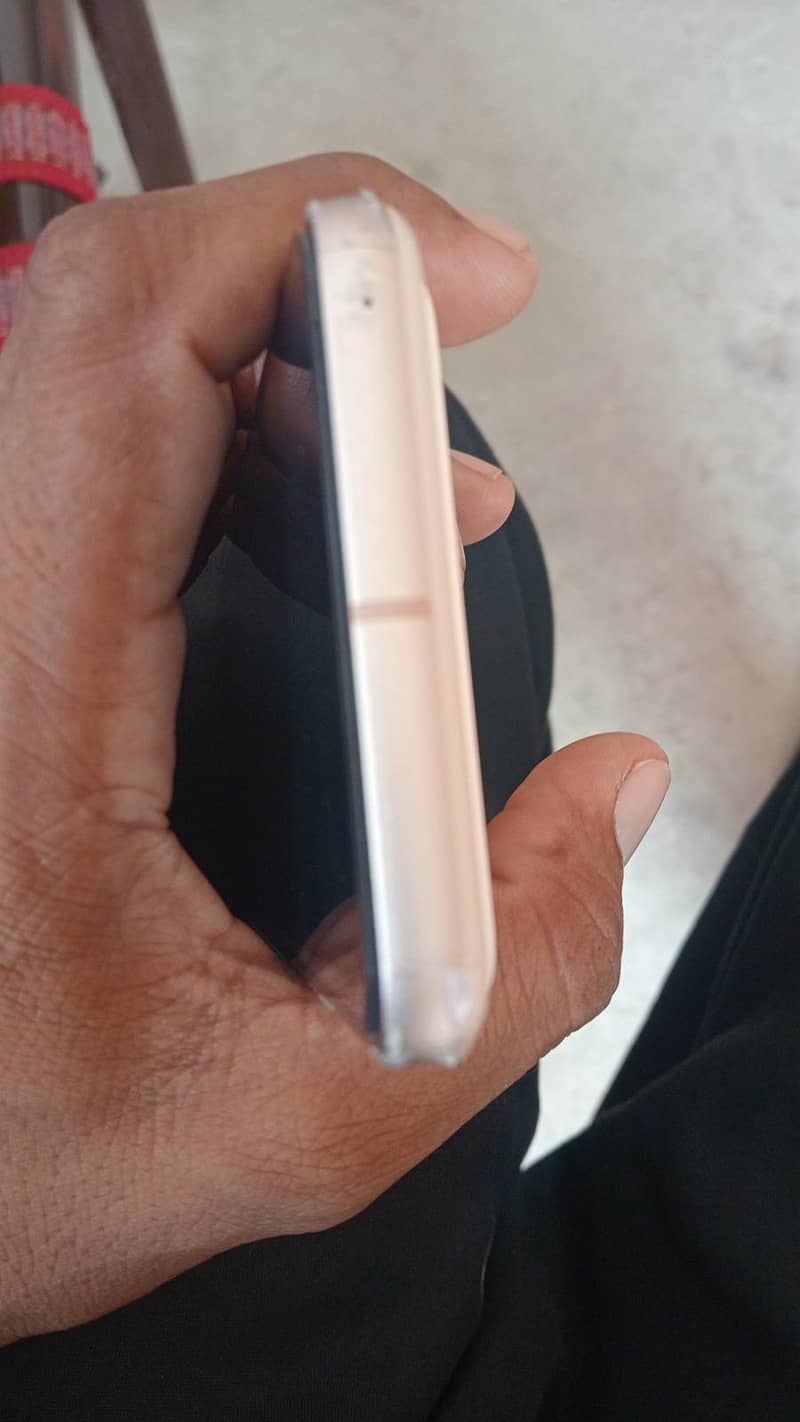 Google Pixel 8 2