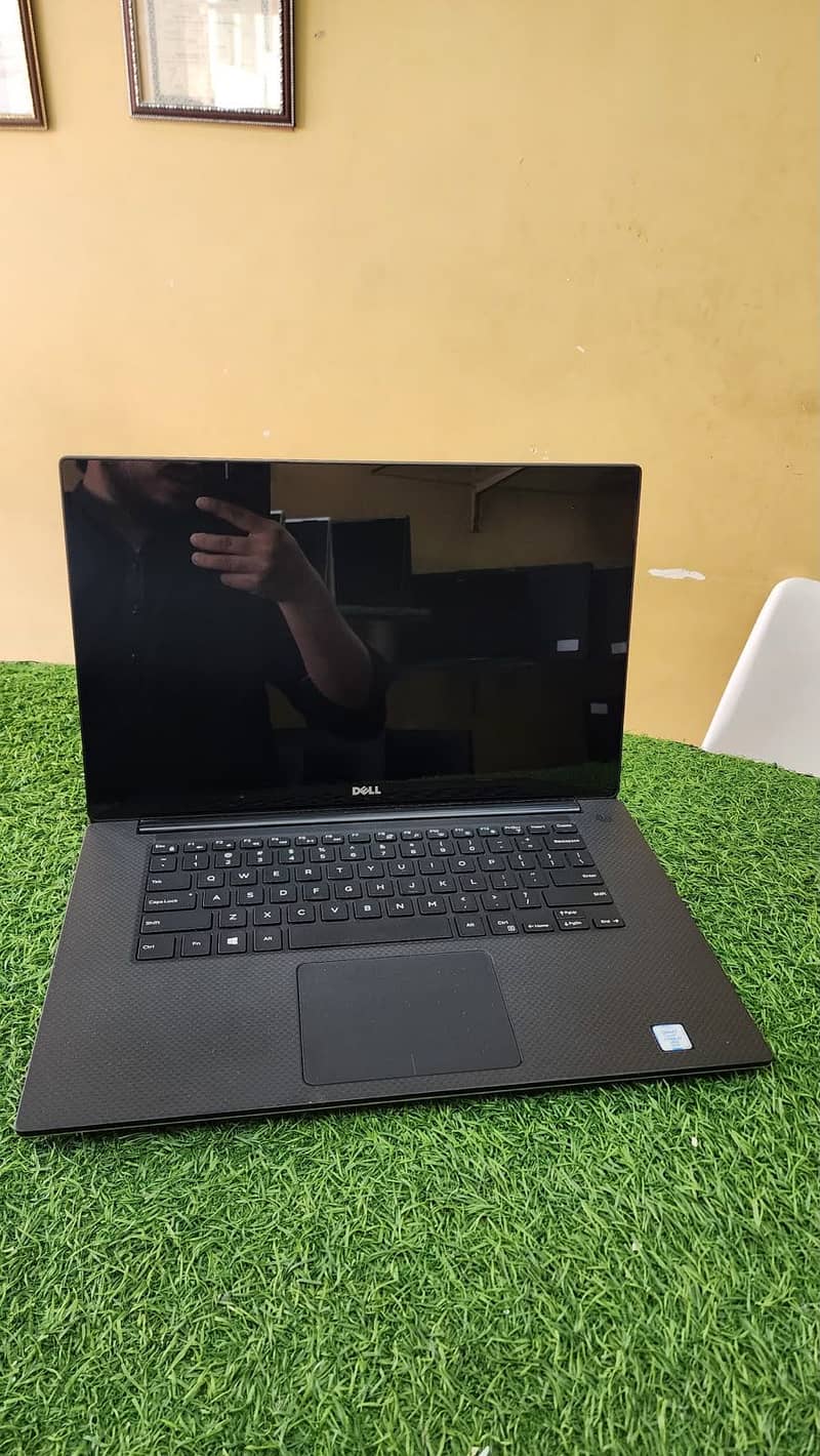 Laptop 0