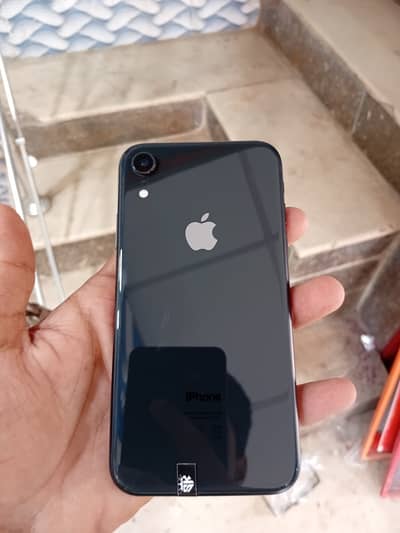 Apple iPhone XR