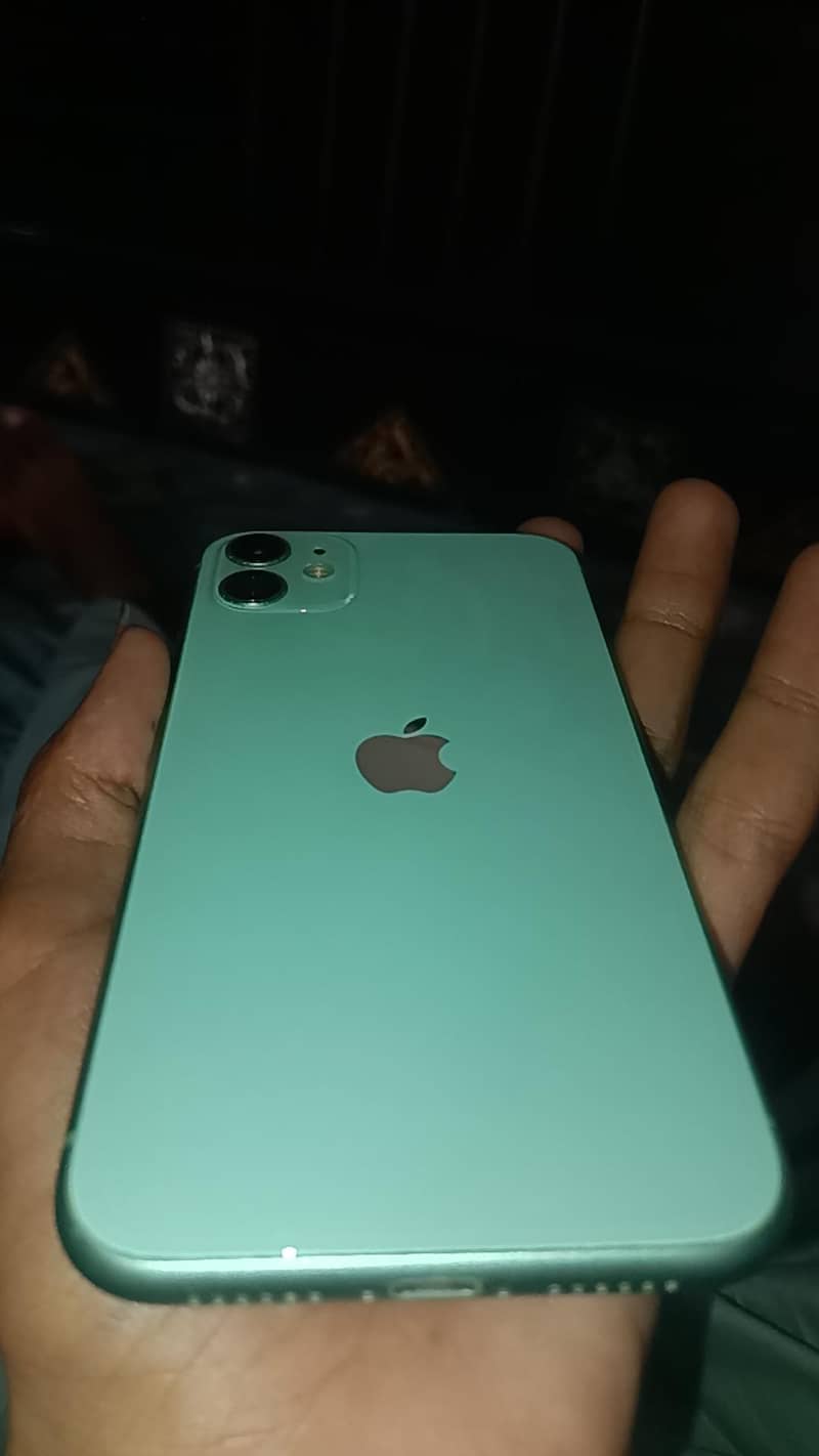 iPhone 11 2
