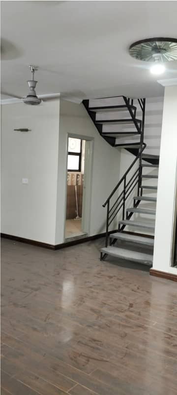 Brand New Office Available For Rent Area 1250 Square Feet Area Corporate Office In Liberty Market Gulberg 3 Lahore
