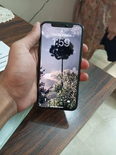 Apple iPhone XS (64gb)