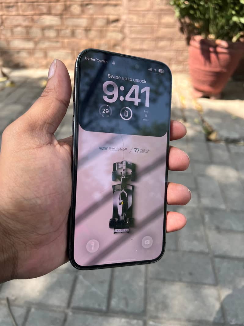 Apple iPhone 14 Pro Max 1