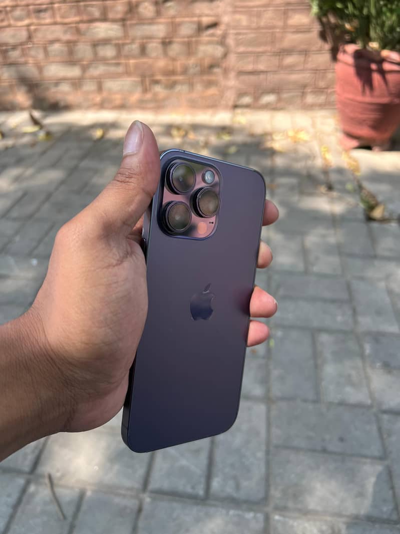 Apple iPhone 14 Pro Max 2