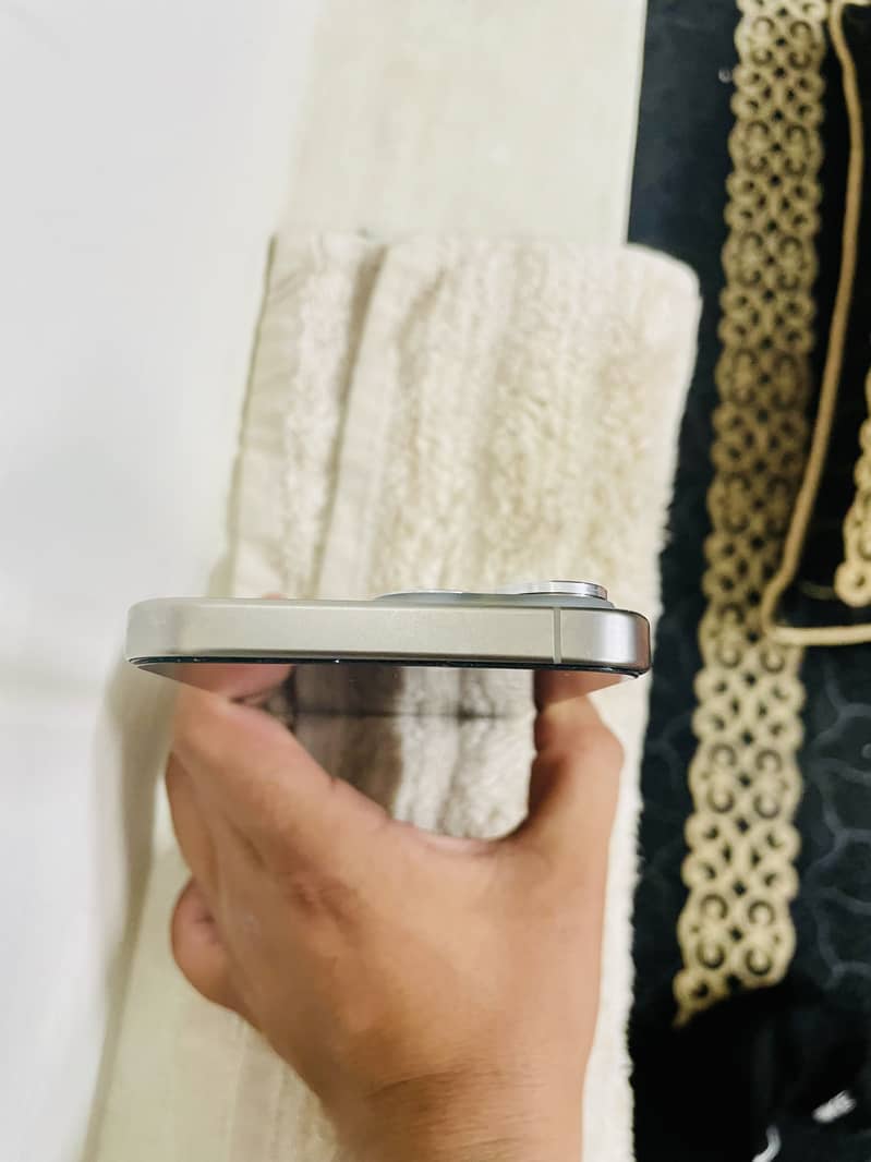 Apple iPhone 15 Pro Max Non pta 0