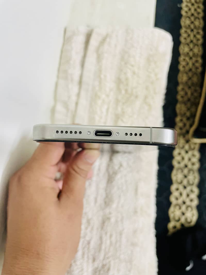 Apple iPhone 15 Pro Max Non pta 5