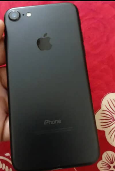 Apple iPhone 7