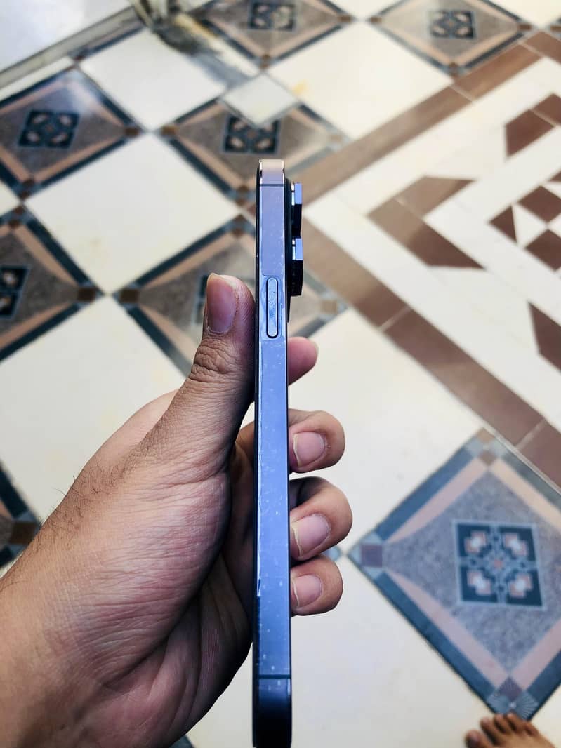 Apple iPhone 14 Pro Max 5