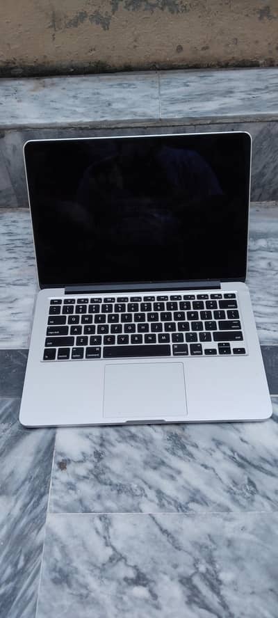MacBook Pro Available For Sale 2014 Model 8/128 Read Add Plz. .